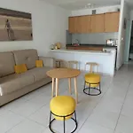 Atlantic Garden Charli קורלחו